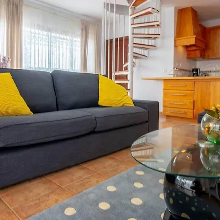 Iris Chalet Callao Salvaje